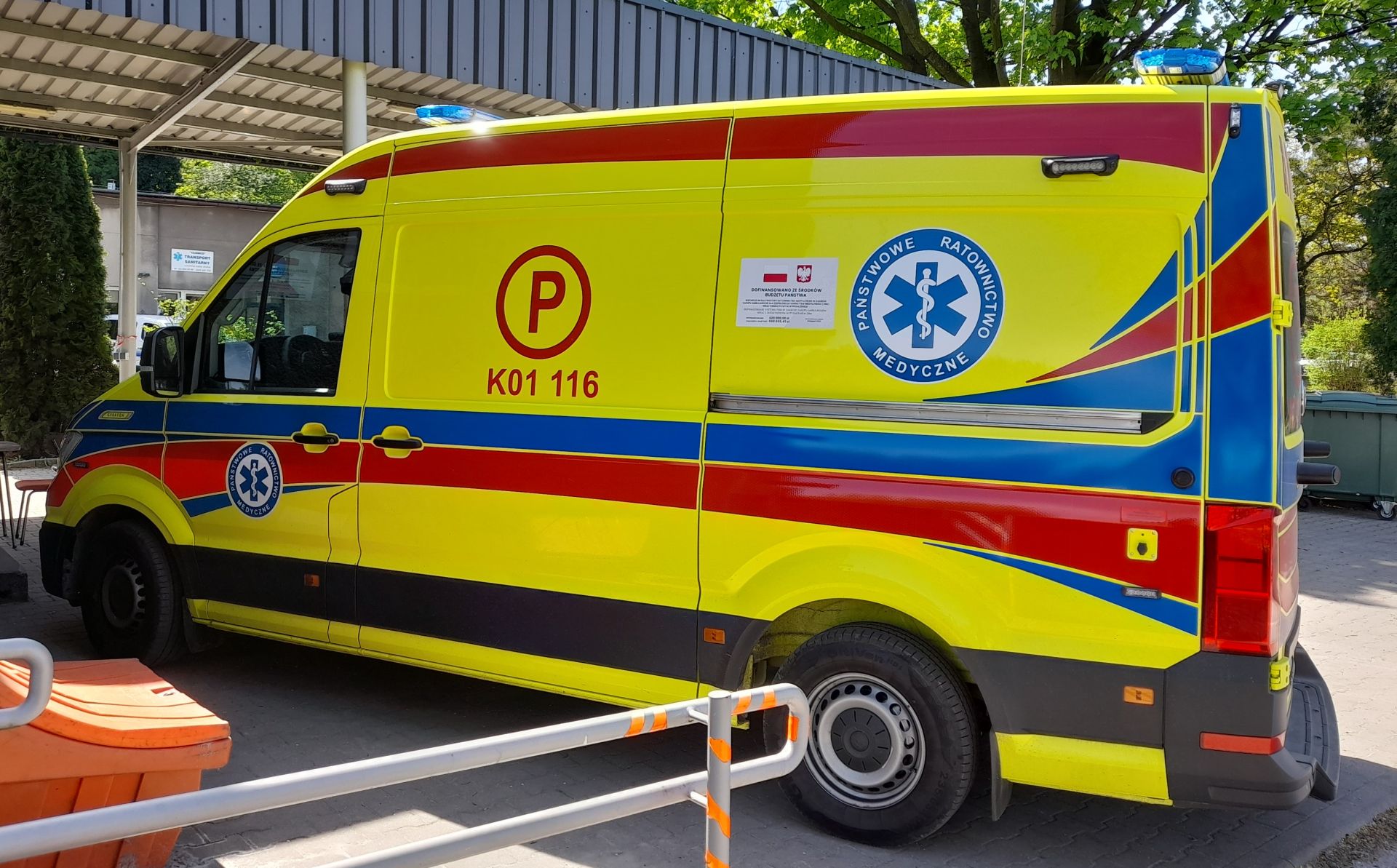 Żółty ambulans