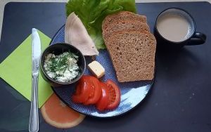 Dieta z ograniczeniem łatwo przyswajalnych węglowodanów - śniadanie 28.11.2023